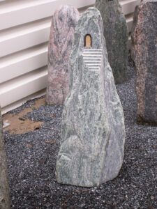 Beispielfoto Felsen Grabmal