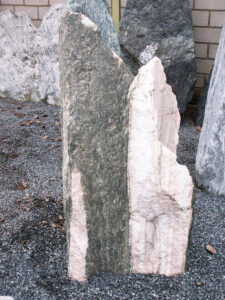 Beispielfoto Felsen Grabmal