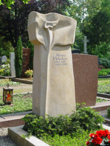 Großer Grabstein aus Sandstein